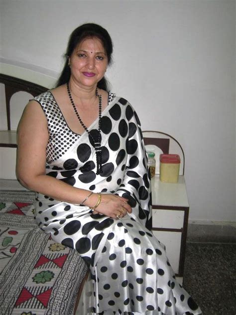 desi mom nude pics|Indian MILFs Sex Pics, Hot Naked Moms Photos at MILF。